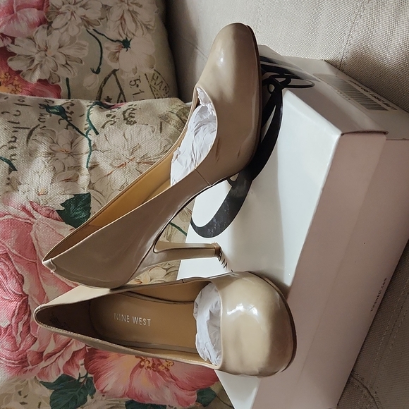 nine west nude shoes